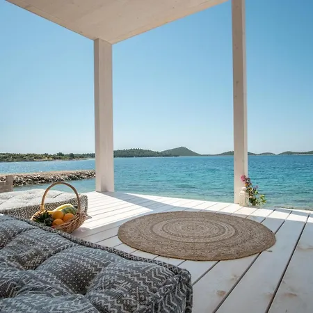 Oikos Resort Buqez - Villa Moonlight 77
